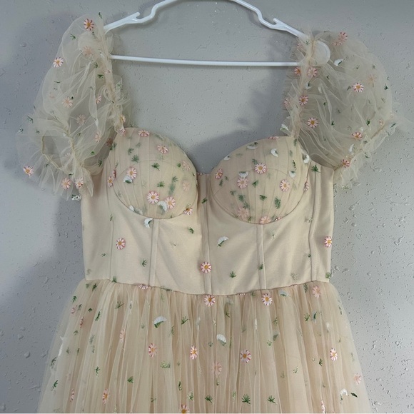 Ava Gowns Daisy Dress Tan Tulle Floral Whimsical Fairytale Princess Formal Large - Picture 3 of 12